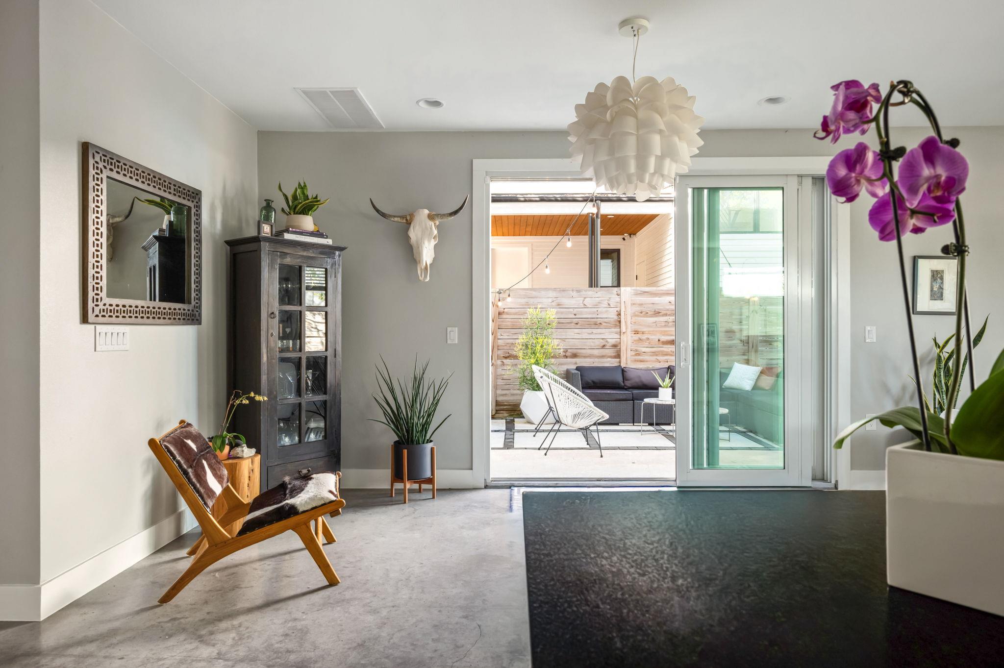 308 W North Loop BLVD # 1