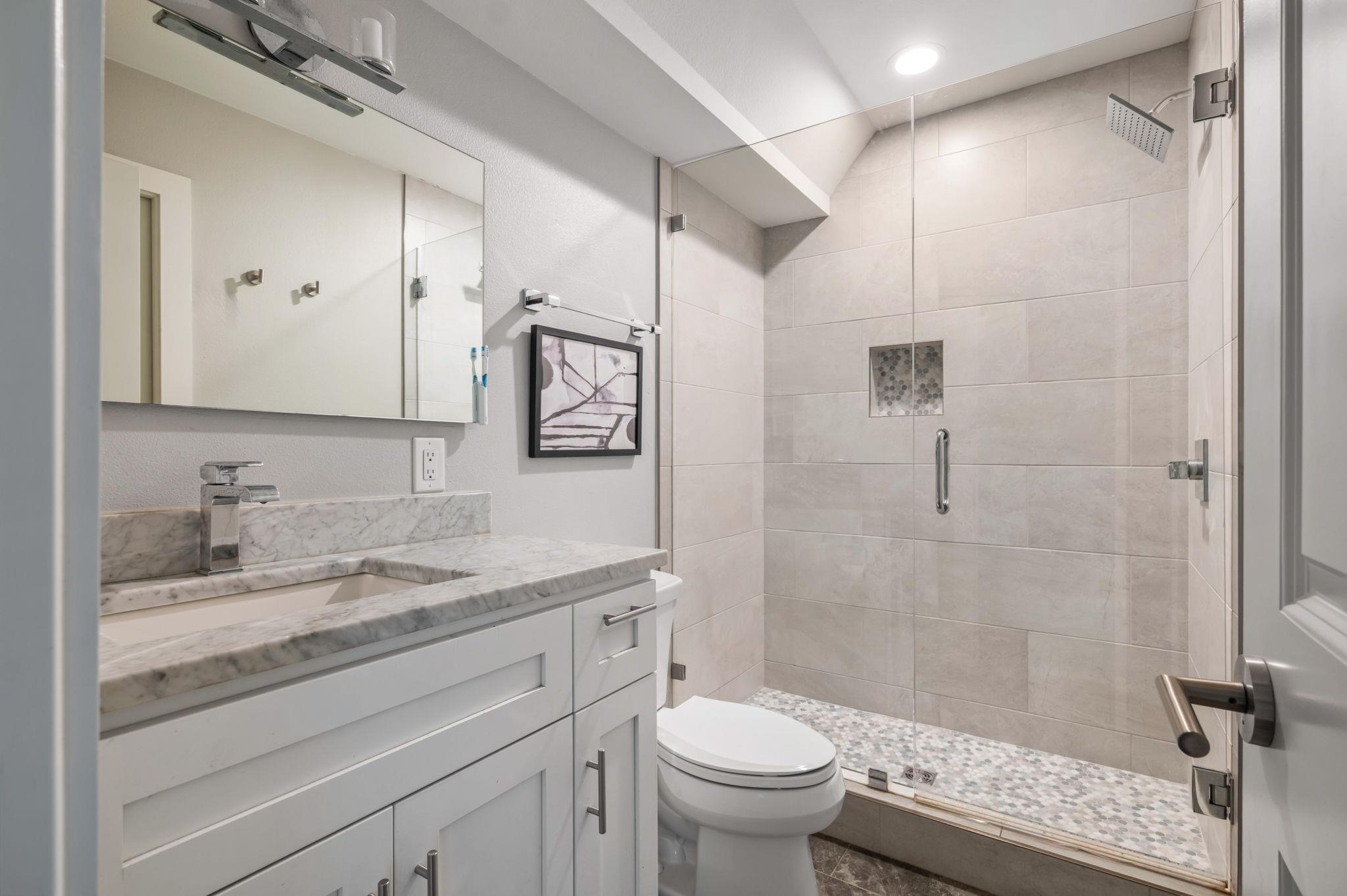 308 W North Loop BLVD # 1 — photo 24