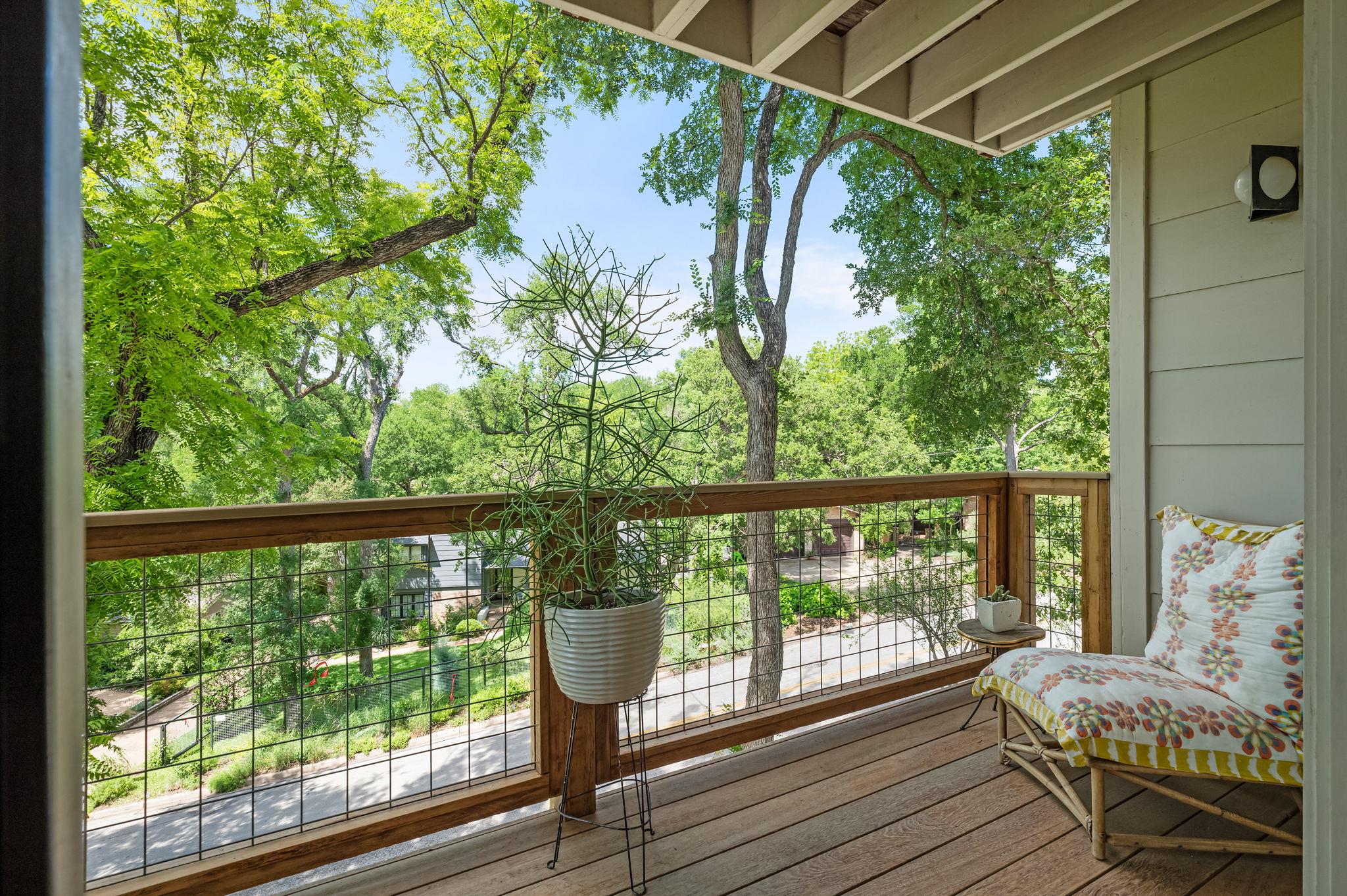 5932 Highland Hills DR — photo 9